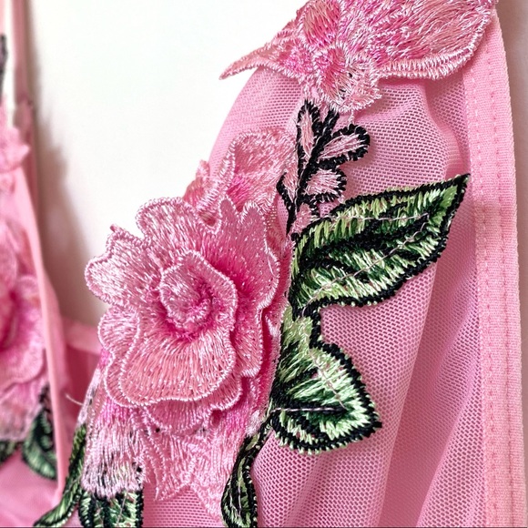 🌸NWOT Size M Pink Mesh 3D Lace Babydoll Nightgown - Picture 6 of 9